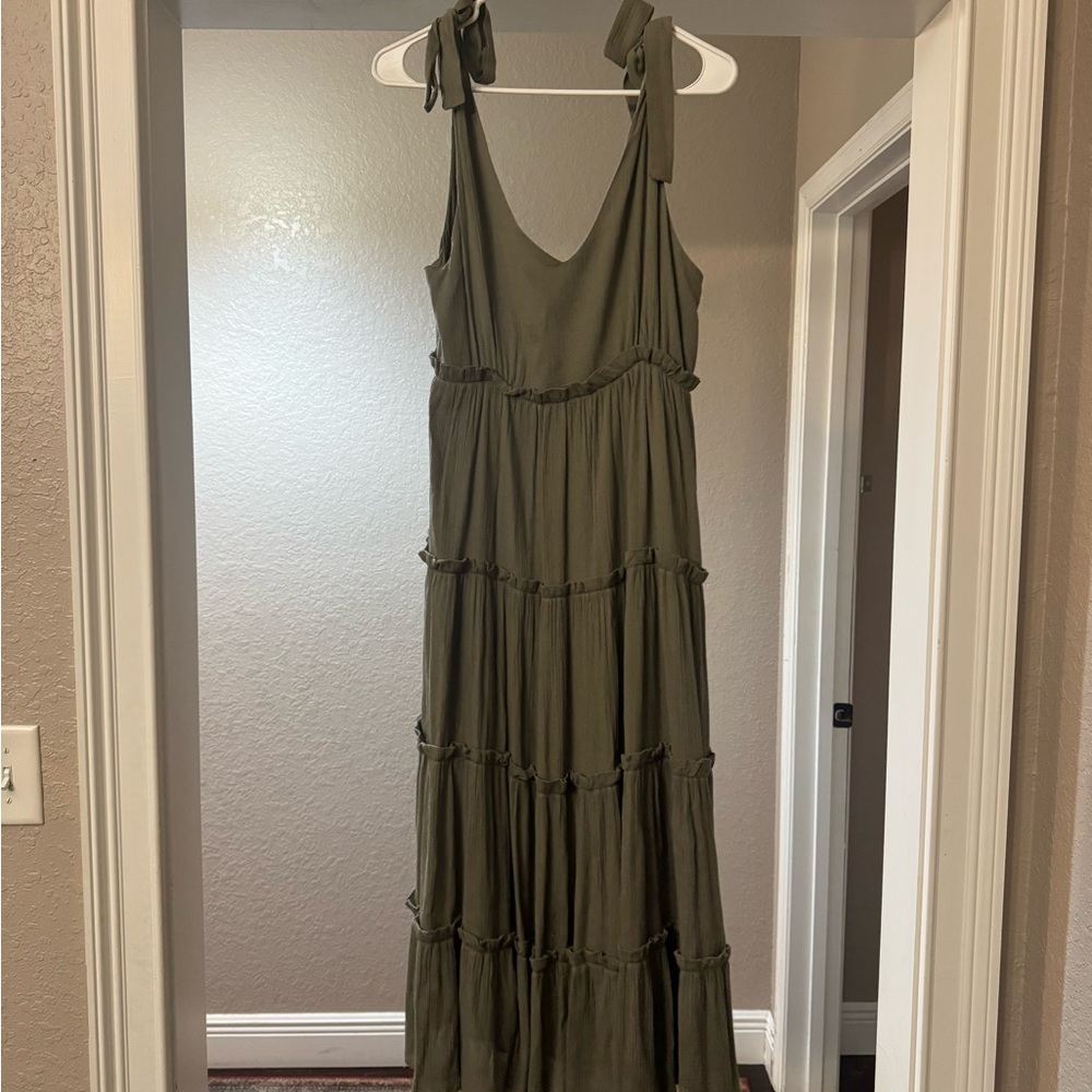 New without price tag ILLA ILLA Olive Tiered Maxi Dress